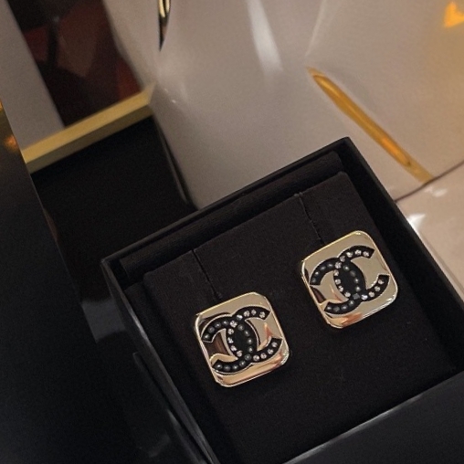 Ch**el earrings
